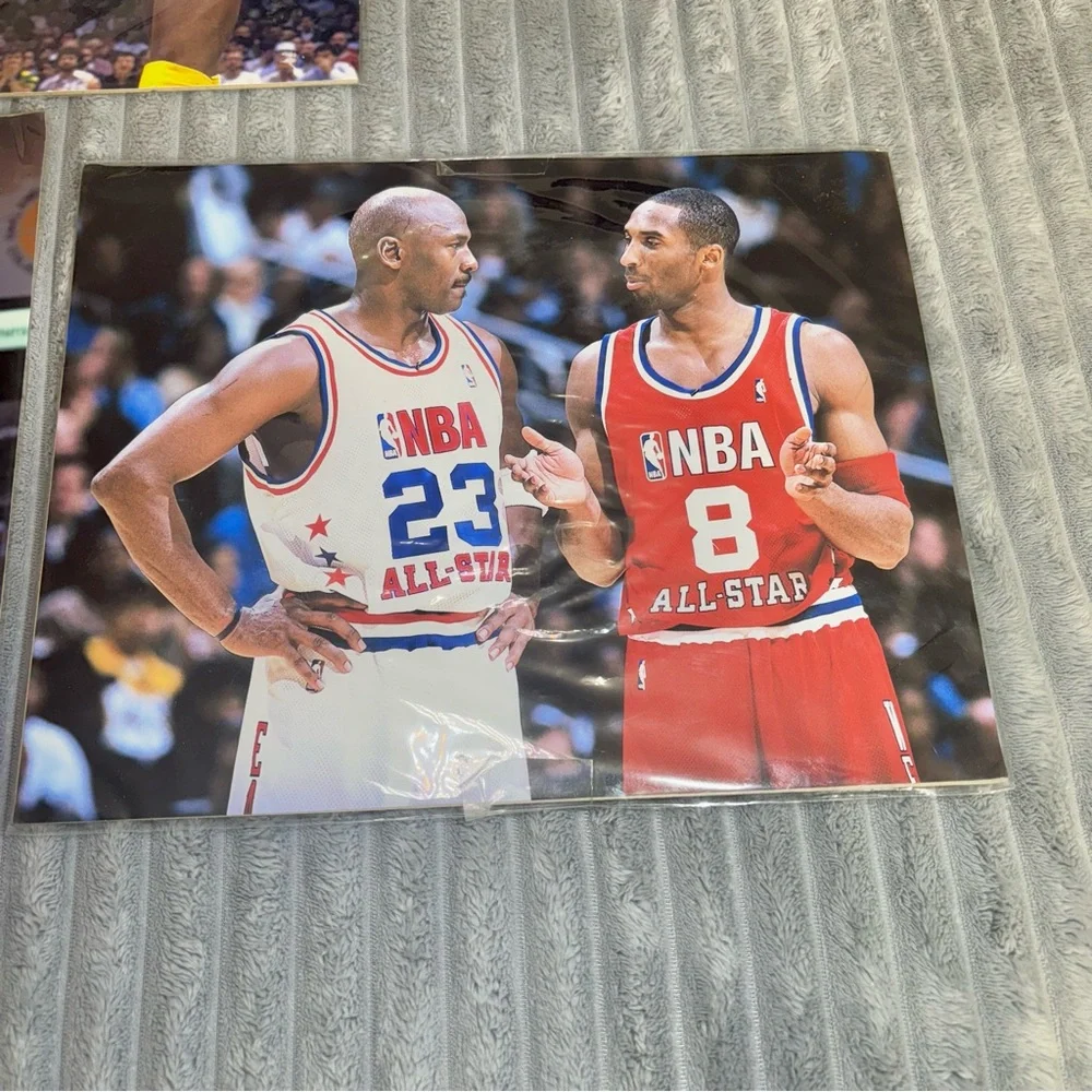 NBA LOT OF 3 sealed pictures Boards Kobe Bryant Larry Bird and Magic Johnson 90s